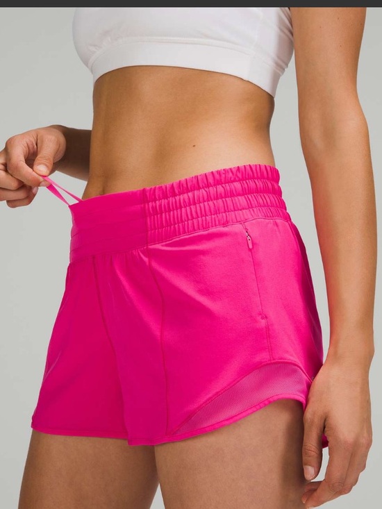 lululemon athletica Pants - Lululemon Hotty Hot 2.5” High Rise Sonic Pink Size 8 Lined Running Shorts